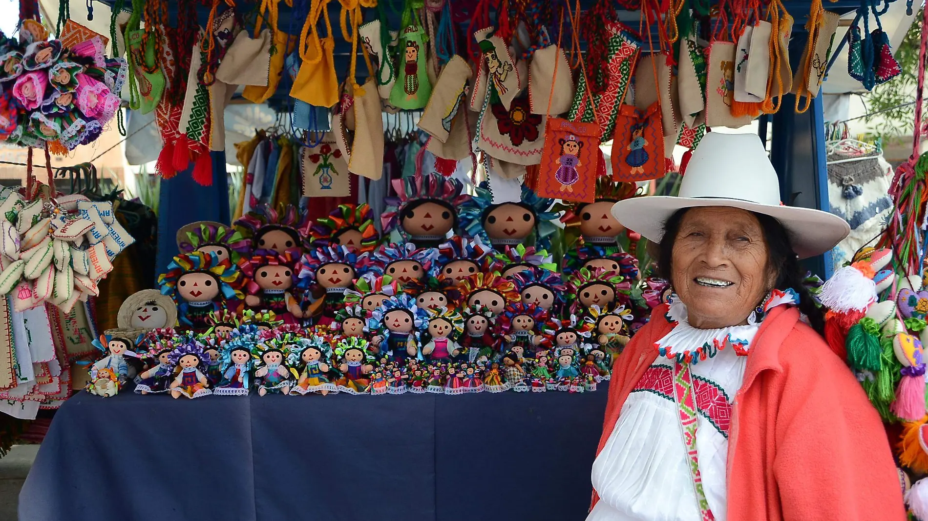 Las artesanas podrán expandir sus talleres textiles.